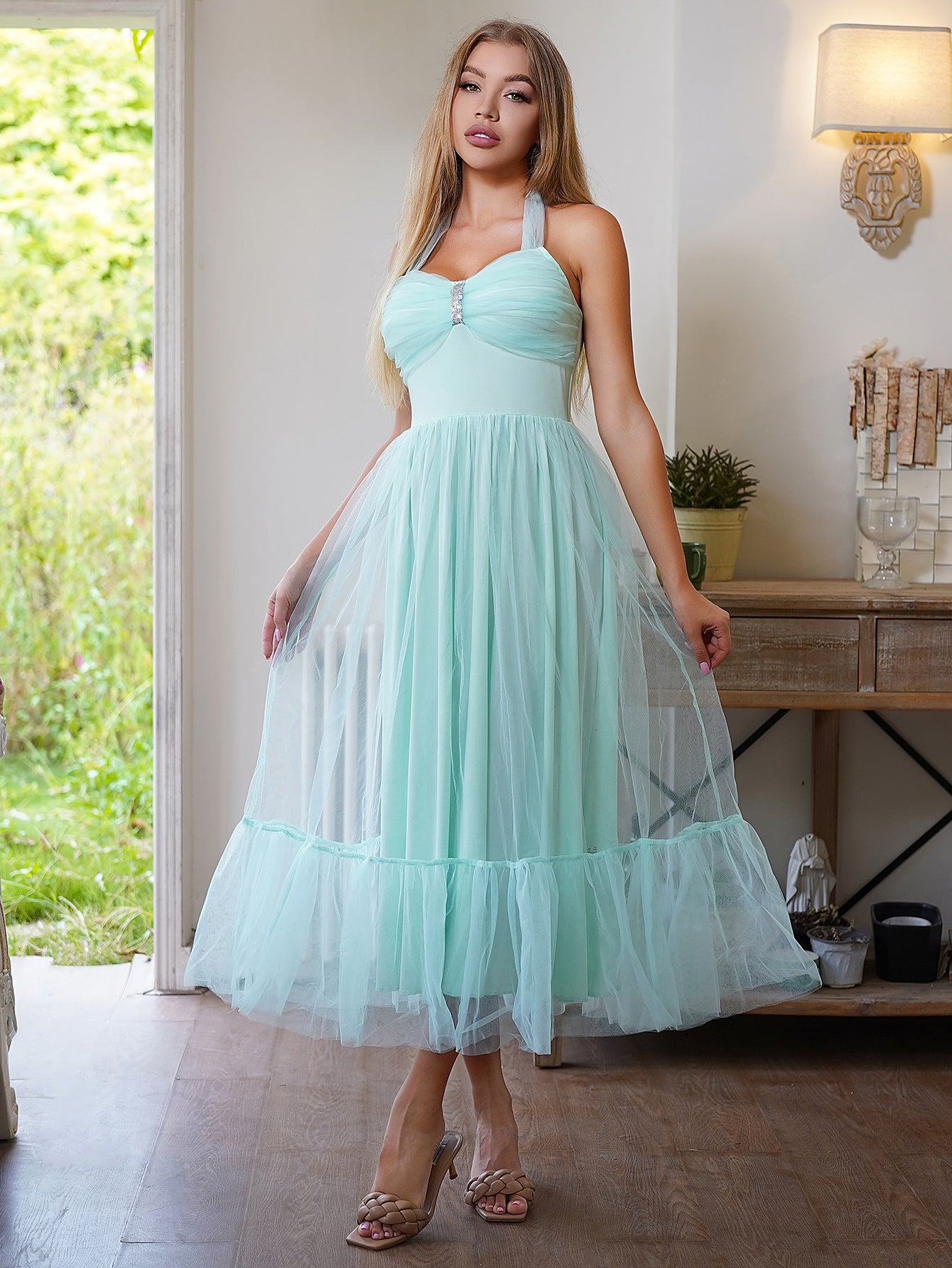 商品No.K0054【購入商品】女性用 ウェディング衣服 ブライダルガウン ブライズメイドドレス レースアップのセクシーチュールドレス プリンセスドレス  ミディドレス