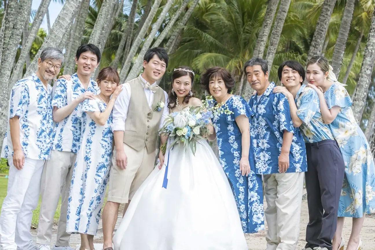 アロハシャツ×ムームーペアレンタル|両親・夫婦の結婚式衣装ネイビー アロハシャツ×ムームーペアレンタル|両親・夫婦の結婚式衣装ネイビー
