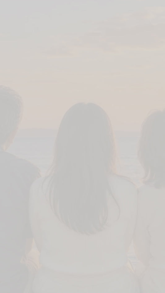 大好きな親なのに、面と向かって「ありがとう」が言えないプレ花嫁へ。結婚式前夜に贈る写真付き手紙の紹介動画（30秒）